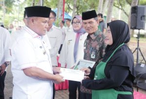 Launching Program Gerai  Z- Iftar Ramadan, Bupati Lampung Selatan Serahkan 50 Bantuan Modal UMKM