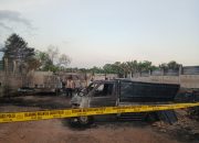 Gudang BBM Ilegal Ludes Di Bakar Si Jago Merah 3 Mobil Dan Belasan Tempu Hangus Terbakar