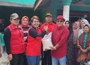 Budhi Condrowati Salurkan Beras untuk Warga Terdampak Banjir di Palas dan Sragi