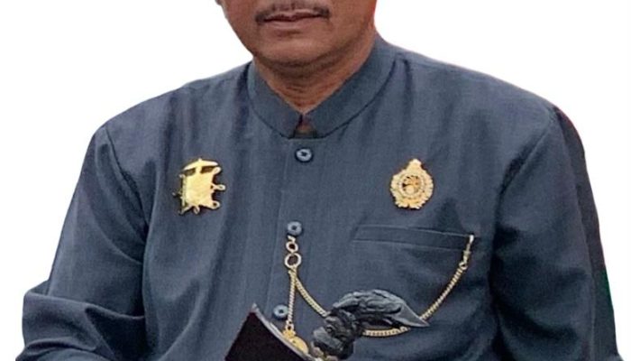 Khadin Demang Soroti Klaim Ike Edwin: Adat Bukan Panggung Ambisi