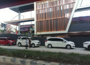 Hotel Azana Boutique Sulap Bahu Jalan Jadi Lahan Parkir
