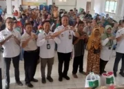 Bantuan ATENSI Kemensos RI Disalurkan untuk 303 Warga Pesawaran Penerima Manfaat
