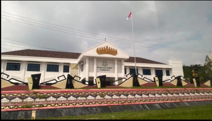 Pengadaan Laptop Rp5 Miliar Disorot, LSM Laporkan Dugaan Penyimpangan ke Kejari Pesawaran