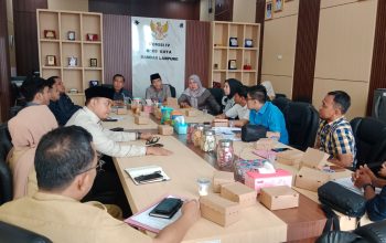 Korban PHK PT Mega Central Finance Mengadu ke DPRD Bandar Lampung, Tuntut Hak Pesangon